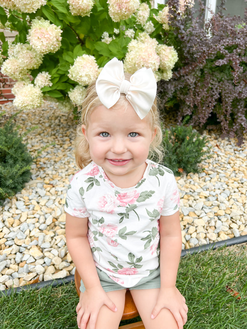 Ivory - SATIN Hair Bow - Made to Order – Little Roo's MN, LLC